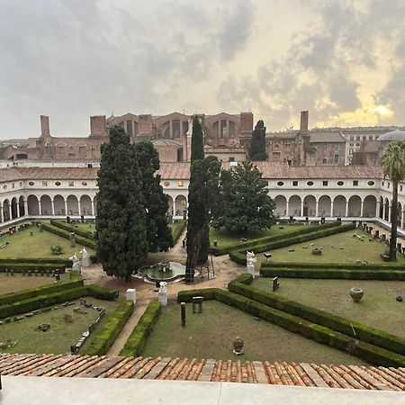 Camera X2 Con Splendida Vista Sulle Terme Di Diocleziano E Sul Chiostro Di Michelangelo Rome Buitenkant foto