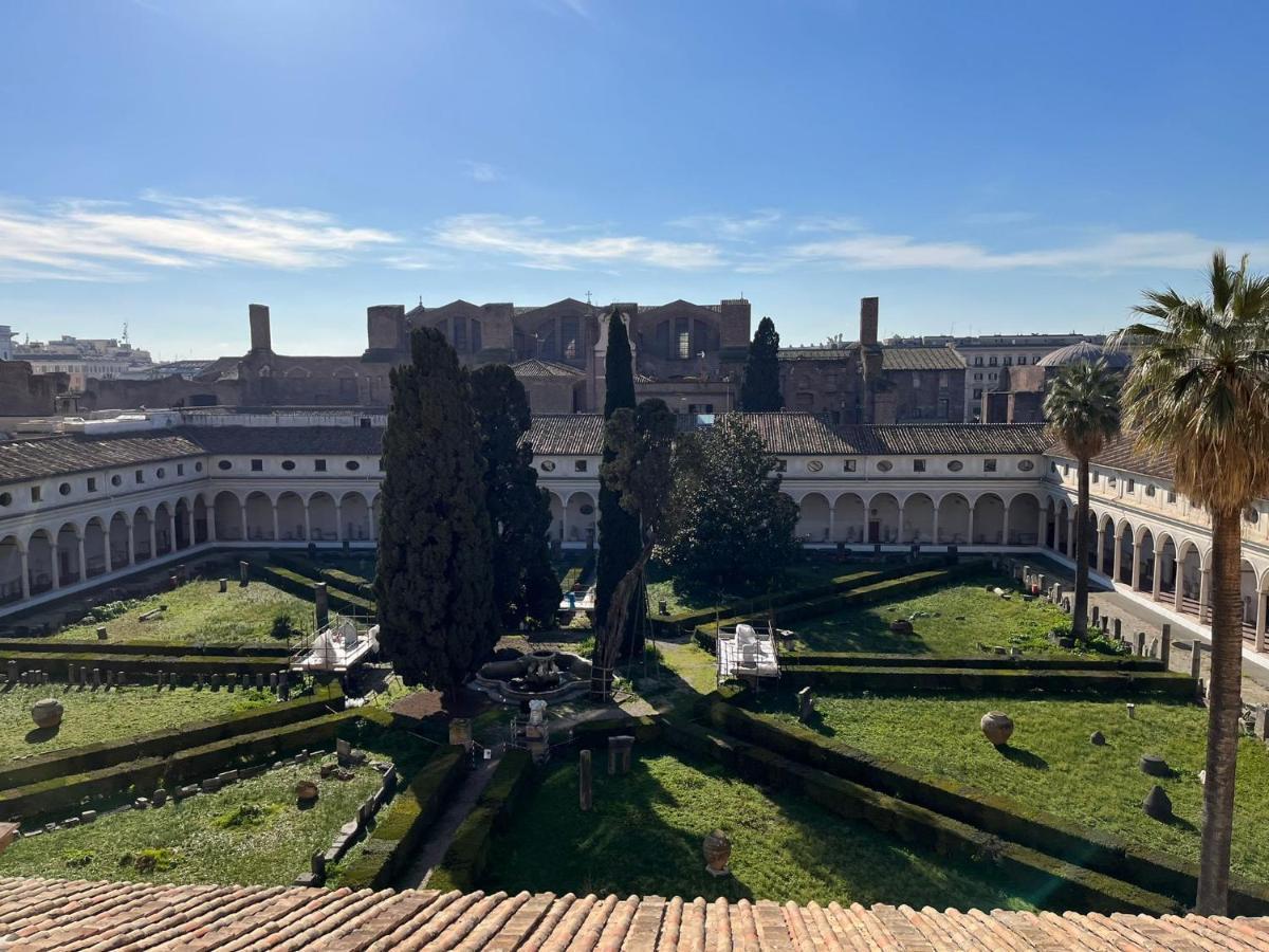 Camera X2 Con Splendida Vista Sulle Terme Di Diocleziano E Sul Chiostro Di Michelangelo Rome Buitenkant foto